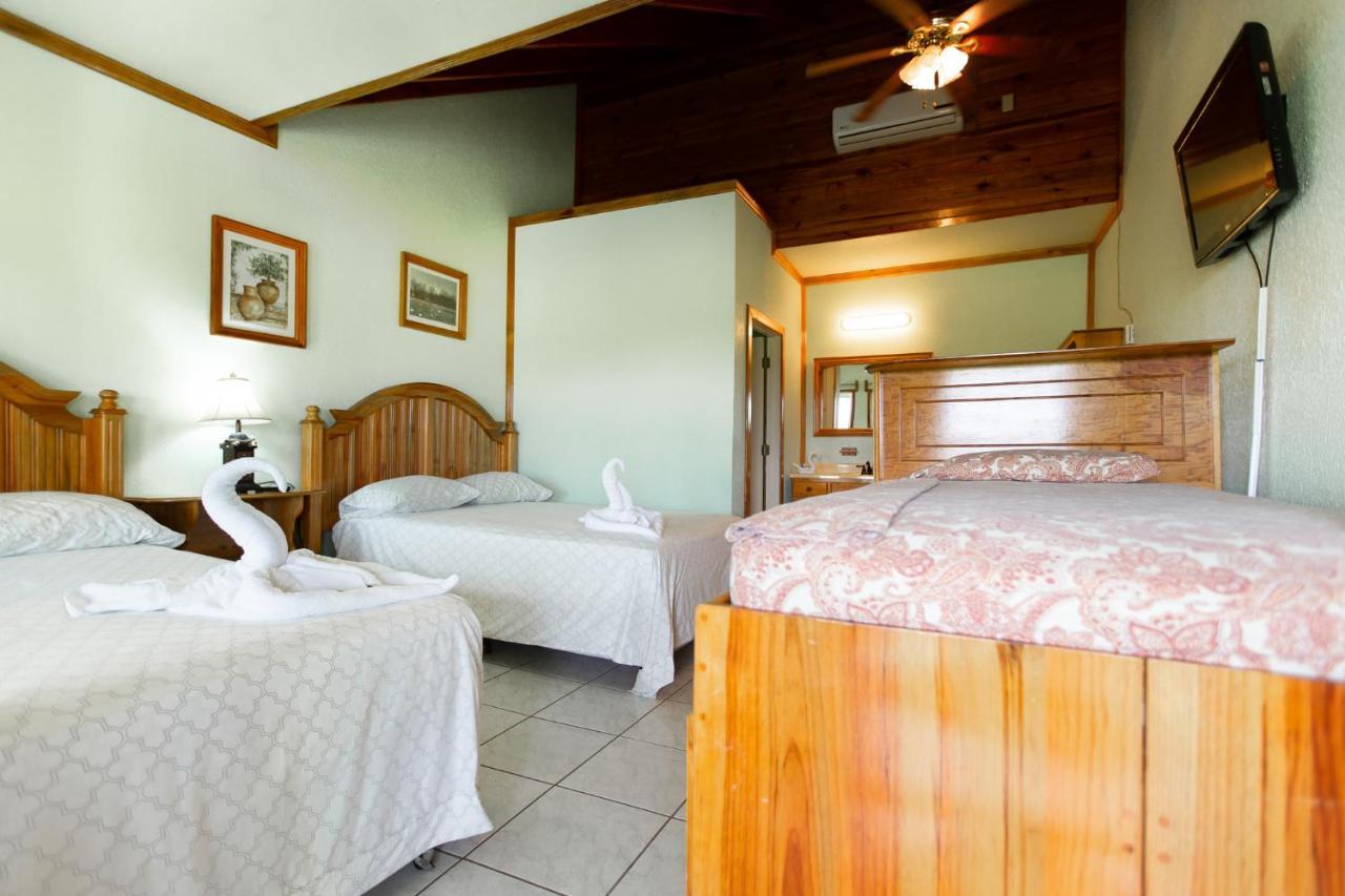 Sea Eye Hotel - Laguna Building Utila Exterior photo