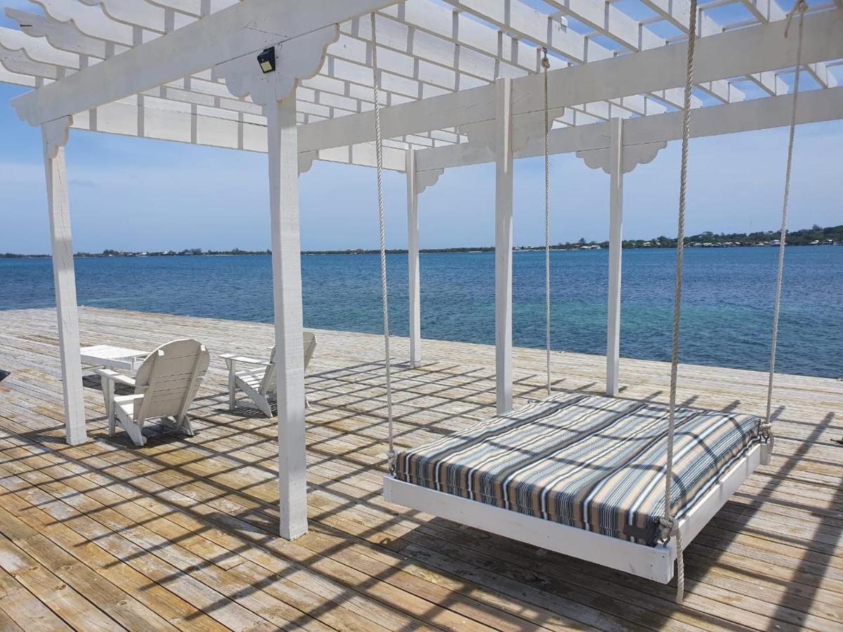 Sea Eye Hotel - Laguna Building Utila Exterior photo